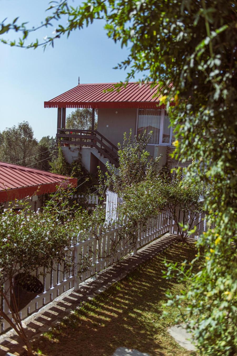 The Birdcage, Mukteshwar Hotel Exterior photo